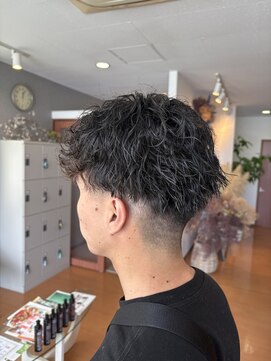 スタジオフィット(STUDIO FITTO) Å縦落ちツイストパーマÅ