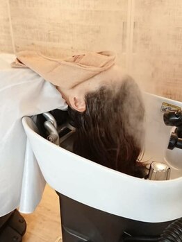 マハナ(mahana)の写真/カラーを続け事への不安、年齢に寄るダメージ対策しませんか?