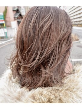 リー 甲子園(Lee) 【岡本スタイル】透け感ハイライト×透明感のあるベージュカラー