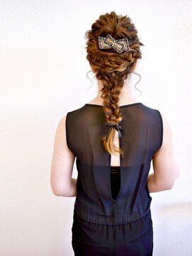 ヘアー キュート(hair CUtE) 無敵のかわいさ！CUtEな編みおろし！