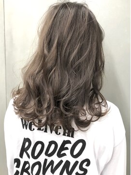 セシルヘアー(CECIL hair) CECIL 下北沢　韓国人風ヘア×イルミナグレーアッシュ