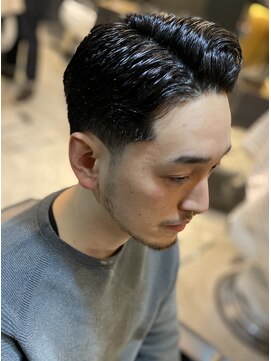 フランクスバーバーリザーブ 人形町店(FRANK’S BARBER RESERVE) ビジネスサイドパートナチュラルテーパーフェードK