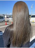ベージュカラー