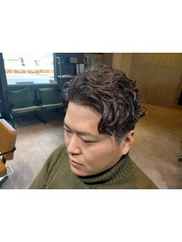 初めての方も緊張せずに過ごせる居心地の良さ◎ON/OFFどちらもキマる似合わせカット、ぜひお任せください!