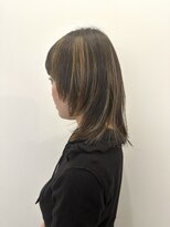 ゼンドットカラスマ(Zen.karasuma)&nbsp;ハイライト×地毛風ストレート20代30代40代