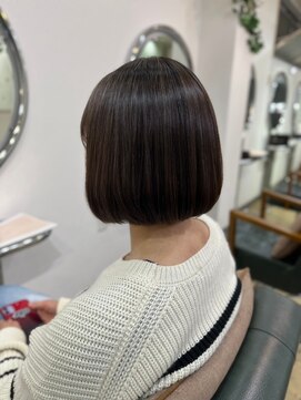 ビィーワンイースト(Be 1 EAST) ミディアムボブ