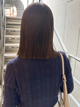 ヴィヴィ(VIVIE) ココアベージュオリーブグレージュ小顔髪質改善切りっぱなしボブ