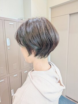 ニコ(nico.) 簡単スタイリングショート前髪あり。ひし形ショート