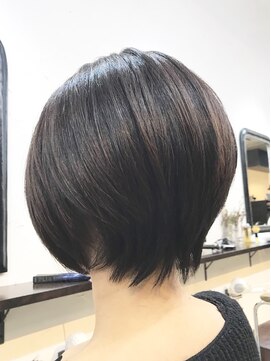 エトネ ヘアーサロン 仙台駅前(eTONe hair salon) 【eTONe】30代40代大人女性におすすめ前下がりショートボブ