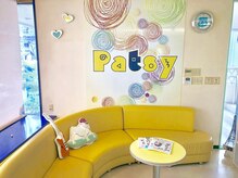 パッツィ(Patsy)の雰囲気(≪メンズ専門店≫2Fにある大きな窓が目印♪)