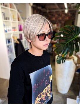 アンゼロ(UNZELO) ホワイトブロンド