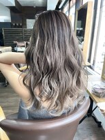 ユートピア(U topia)&nbsp;秋バレイヤージュ/ホワイトアッシュ/シルバーカラー