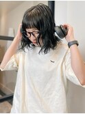 切りっぱなしボブ　無造作パーマ　ダークアッシュ 前髪カット