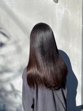 《クセ毛を自然な髪に》Kafbetの縮毛矯正は柔らかく、ダメージレス♪トップクラスの技術をご体感ください。