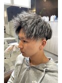 ホワイトメッシュ×ツイストパーマ×スキンフェード