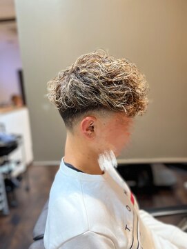メンズ ヘアー ジーズ(Men's hair G's) スペインカール×メッシュ