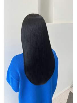 ヌードルバイコア(noodle by CoRe.gn) 艶感あふれるナチュラルブラックストレート