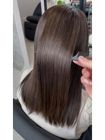 エン 久安(en.)&nbsp;艶ストレートボブ｜くすみベージュ×20代30代40代人気ヘア