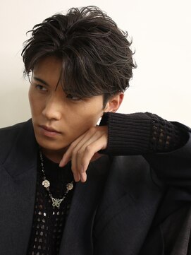 クワトロレオーネ 大阪梅田茶屋町(QUATTRO LEONE) 韓国ヘア/センターパート/フェザーパーマ/ニュアンスパーマ