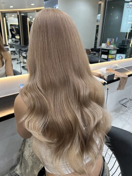 ラピス 渋谷本店(Lapis) ミルクティーベージュ/ブリーチカラー/髪質改善/レイヤーカット