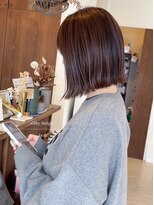 パル バイ ラベスト(Pal by lovest)&nbsp;切りっぱなしボブ×透明感◎シルキーベージュ