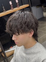 オーバルバイアピッシュ(OVARL by apish)&nbsp;シャドウパーマ波打ちスパイラルツイストパーマメンズパーマ