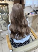 ハイトーン　くすみベージュ　ケアブリーチ　ロング　横浜★