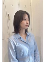 トレ(tre.)&nbsp;艶髪ストレートミディアム