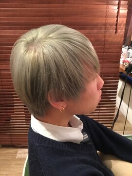 ヘアーサロンフアリ(Huali) アッシュグレー