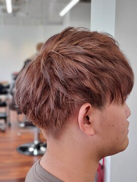 グランルッソ 岡山駅前(GRAN LUSSO) ツーブロックマッシュショート×ピンクアッシュ