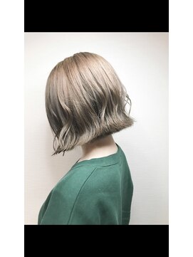 ビーブラッシュ(B.Brush) 切りっぱなし×ミルクティーベージュ