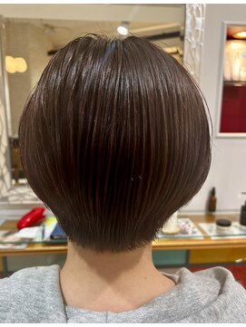 ネオリーブ チッタ 阿佐ヶ谷店(Neolive citta) ひし形シルエットショート