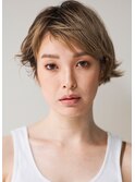 大人ハイライトグレージュショート