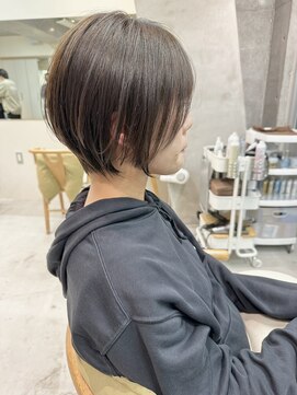 ミィ 表参道(mee.) 前髪/マチルダボブ/ピンクベージュ/インナーグレージュ/表参道