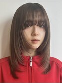 顔周りレイヤーカットグレージュカラーくびれボブベージュカラー