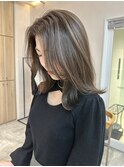 ハイライトベージュ レイヤーカット くびれミディアム
