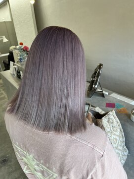 イロ バイ ミロク(ILO by miloc) ホワイトパープル