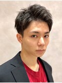 ツーブロック　ダークアッシュ　アップバング　ベリーショート