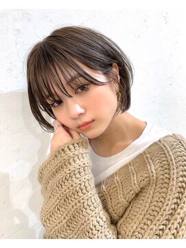 ロンドグロワール 大宮(Lond Gloire) 韓国風切りっぱなし小顔ボブ/黒髪地毛風カラー/大宮