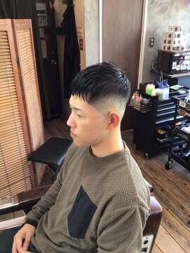 ヘアーデザインループ(HAIR DESIGN LOOP) クロップ