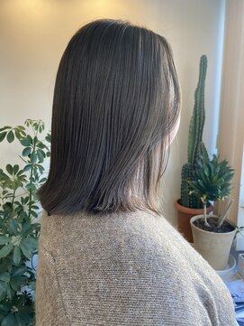 マグネット(O'magnet.) ブリーチなしのアッシュカラースタイル