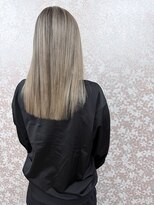 サロンエム(salon M)&nbsp;ハイトーンアッシュベージュ