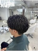 爽やかアップバング×ツイストパーマ