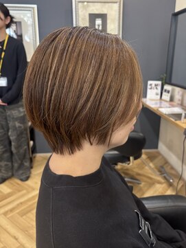 アルター(aL ter) 【ショート×ハイライト】クールショート/前髪/鎌取/林愛華