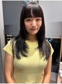 レイヤーカット、顔まわりレイヤー、黒髪レイヤー