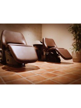 【奈良県立医大病院スグ】アットホームで明るいバリアフリーサロン♪車椅子の方もお気軽に◎