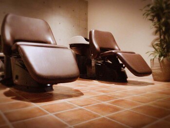 ヘアースパ アジール(Hair Spa AZeaL)の写真/【奈良県立医大病院スグ】月曜日も営業☆アットホームで明るいバリアフリーサロン♪車椅子の方もお気軽に◎