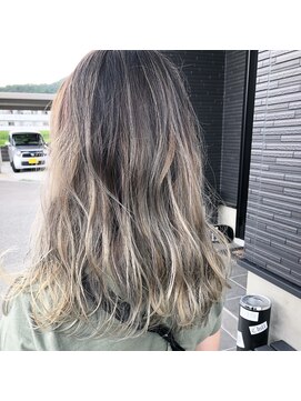 ディーパス(D-PATH) 外国人風大人気バレイヤージュカラー_D-PATH