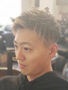 スプーン(SPOON) ツーブロックとカラーの残りで遊ばせたヤツ