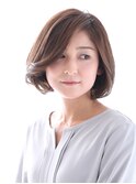 大人可愛いナチュラルフェミニンボブ